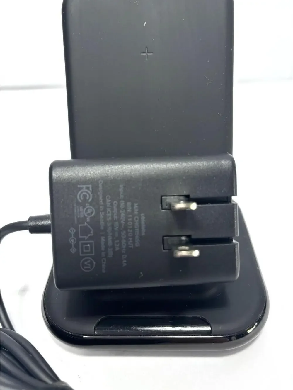 Ubio Labs 2-in-1 Wireless Charging Stand ,Plug Works -Charger **For Parts Only**